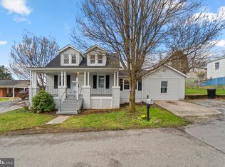 19 Brent St, Hancock, MD 21750