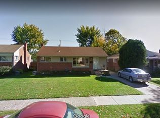 254 Arcola St, Garden City, MI 48135