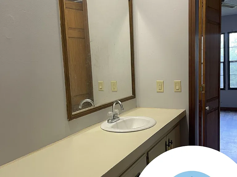 70 Cornwell Dr — Photo 4