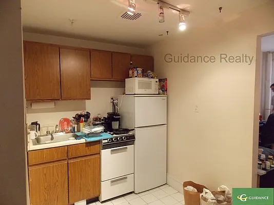 Rented by Guidance Realty Corp. | media 28
