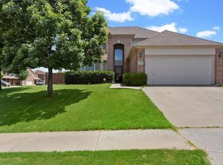 8101 Atlas Dr, Arlington, TX 76002