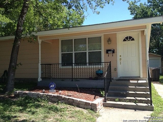 1st image of 206 E Palfrey St