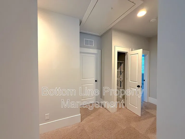 5218 Kelly St — Photo 14
