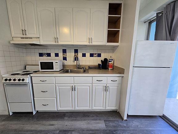 2nd image of 424 Walina St APT 41