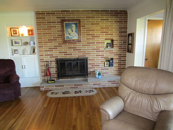 3rd image of 12805 Gardenside Dr