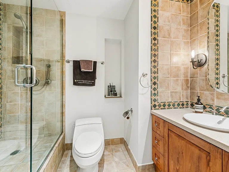 680 N Lake Shore Dr #1415 — Photo 12
