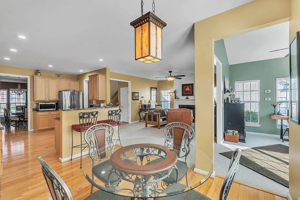 9 Creedmoor Dr — Photo 1