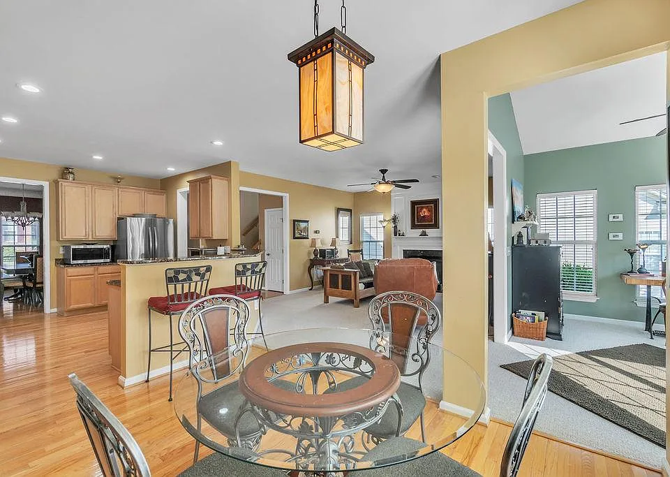 9 Creedmoor Dr