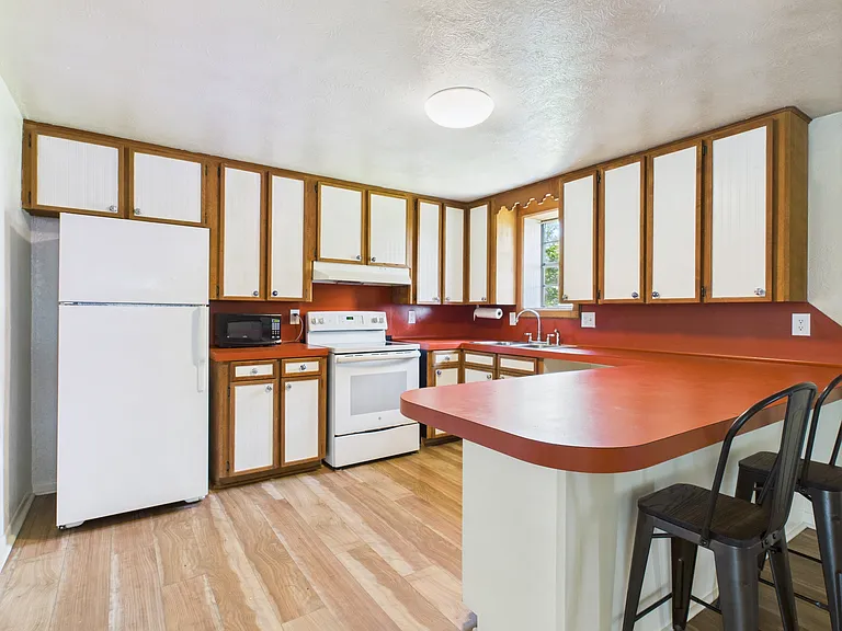 7070 Tabor Rd — Photo 5
