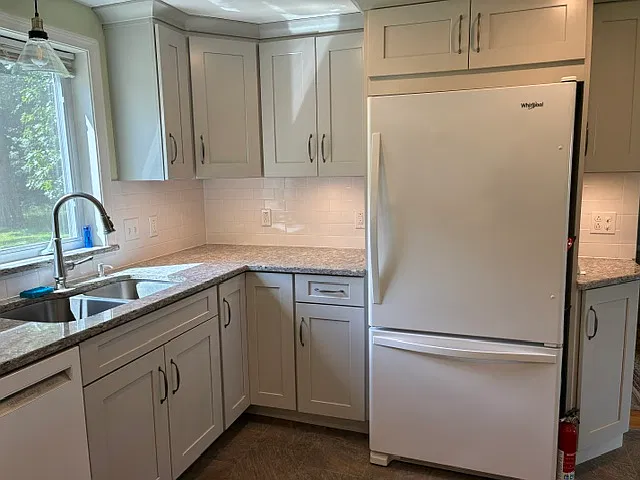 4 bed, 1750 sqft, $2,700 — Photo 4