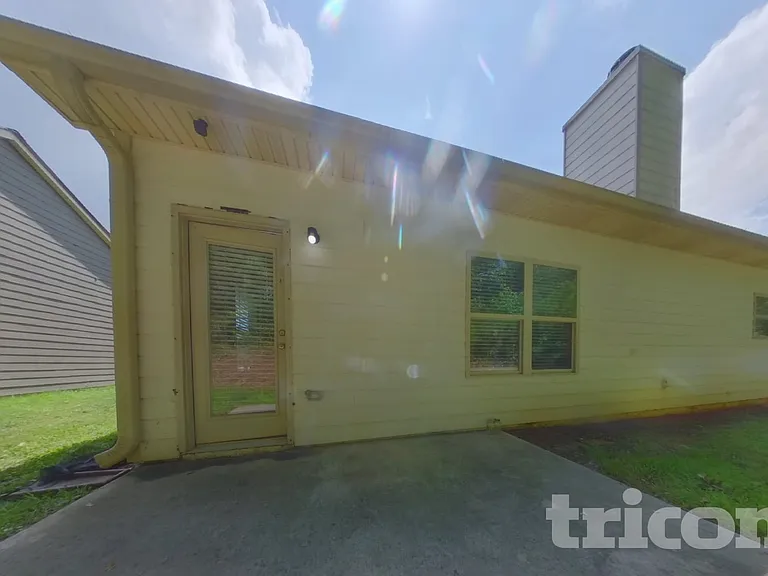 216 Stone Creek Ct — Photo 15