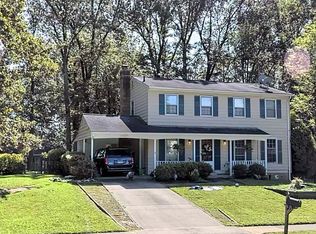 4331 Farm House Ln, Fairfax, VA 22032