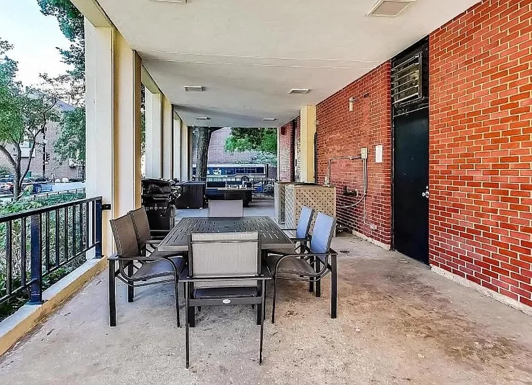 1255 N Sandburg Ter #2309 — Photo 22