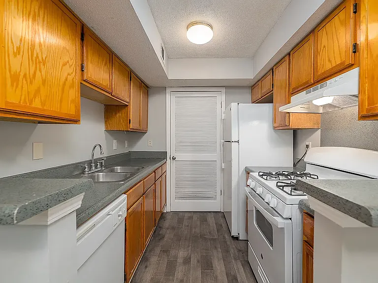 870 Hank Aaron Dr SW #1 — Photo 38