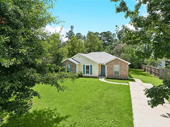 1418 Viola St, Mandeville, LA 70448
