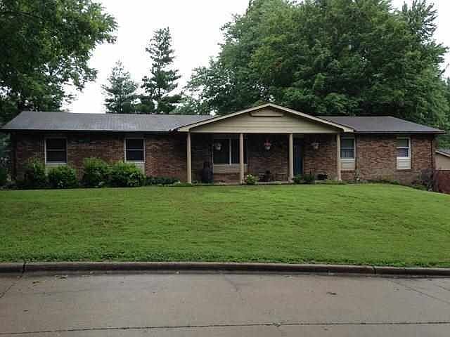 1st image of 1903 Monterey Dr