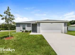 3911 SW McIntyre St, Pt Saint Lucie, FL 34953