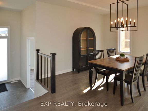 4th image of 623 Montessor Cres