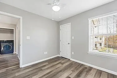 1815 Hyland Green Dr — Photo 27