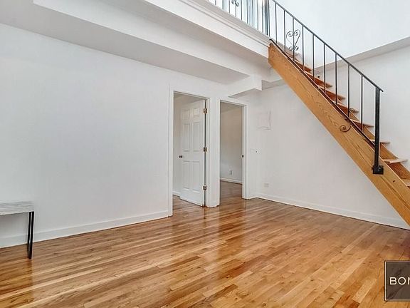 2nd image of 81 2nd Ave #5