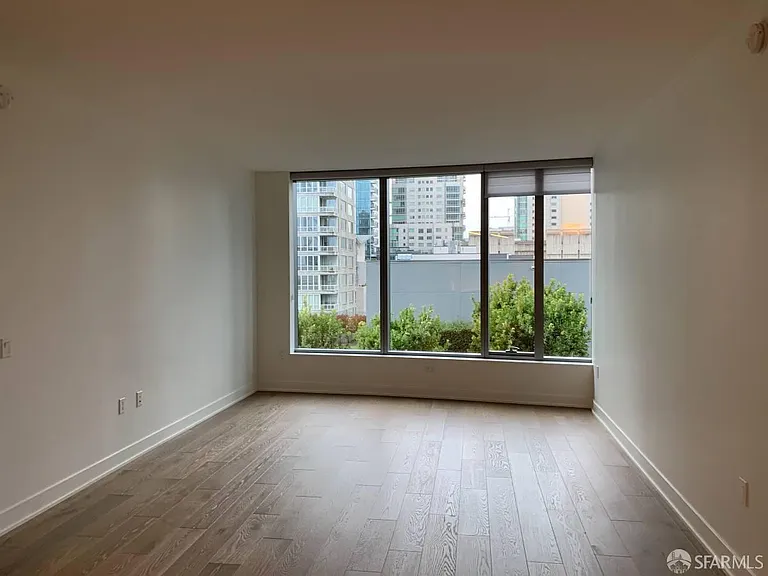 338 Main St #11F — Photo 7