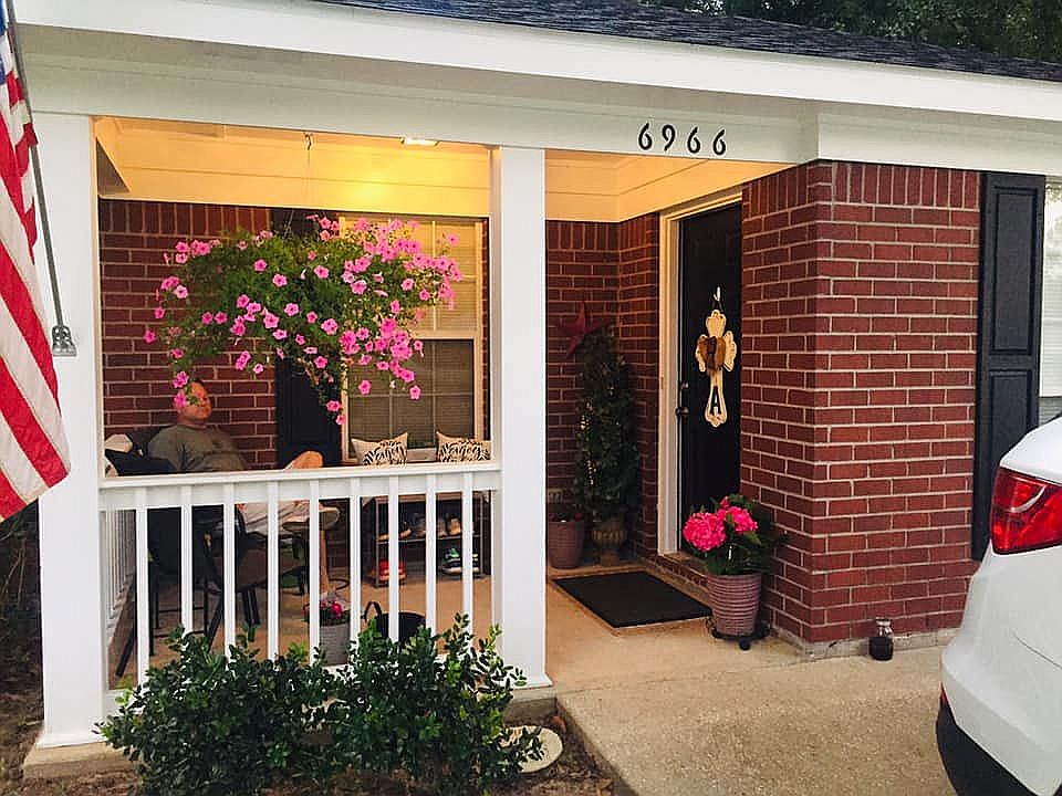 2nd image of 6966 Magnolia Trce