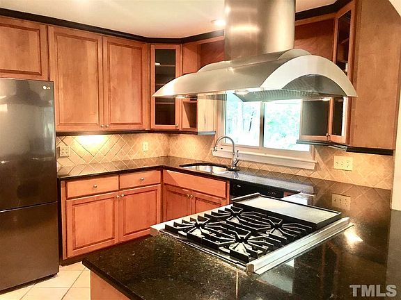 4th image of 2418 Wrightwood Ave