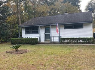 5819 Chaucer Dr, Hanahan, SC 29410