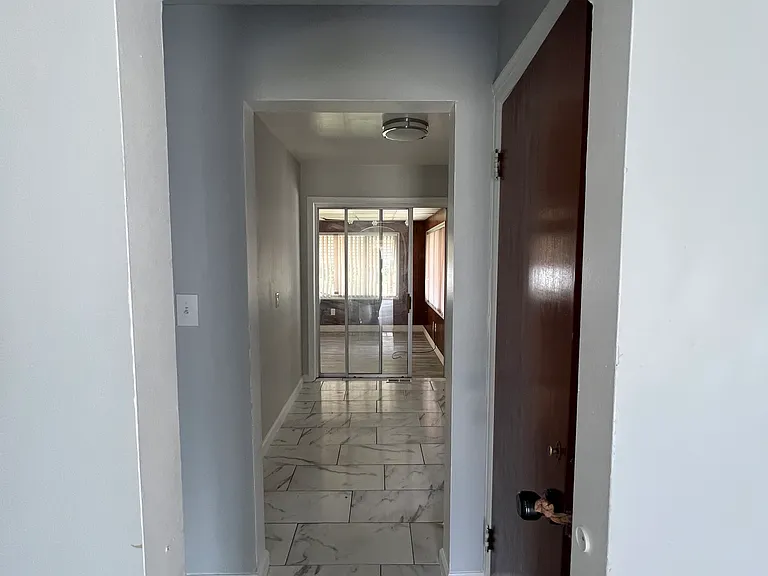 11915 E Granger Rd — Photo 4