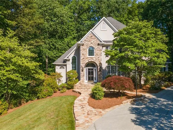 1150 Fallbrook Ln, Lewisville, NC 27023