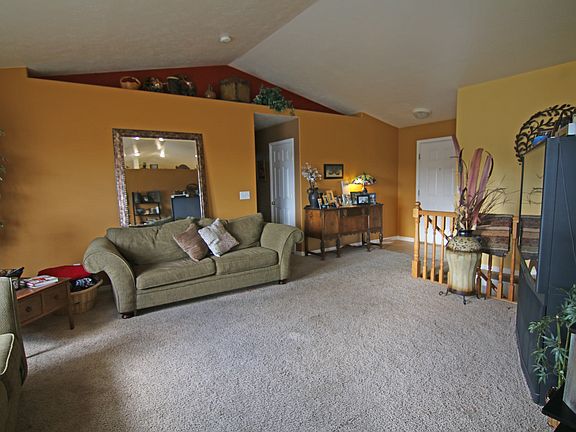 2nd image of 3724 E Summerridge Cir