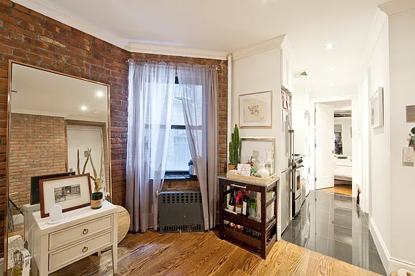 Rented by R New York | media 28