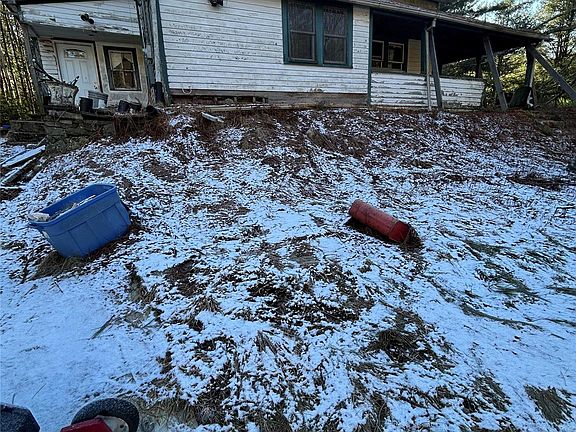 5th image of 92 Whitehead Road
