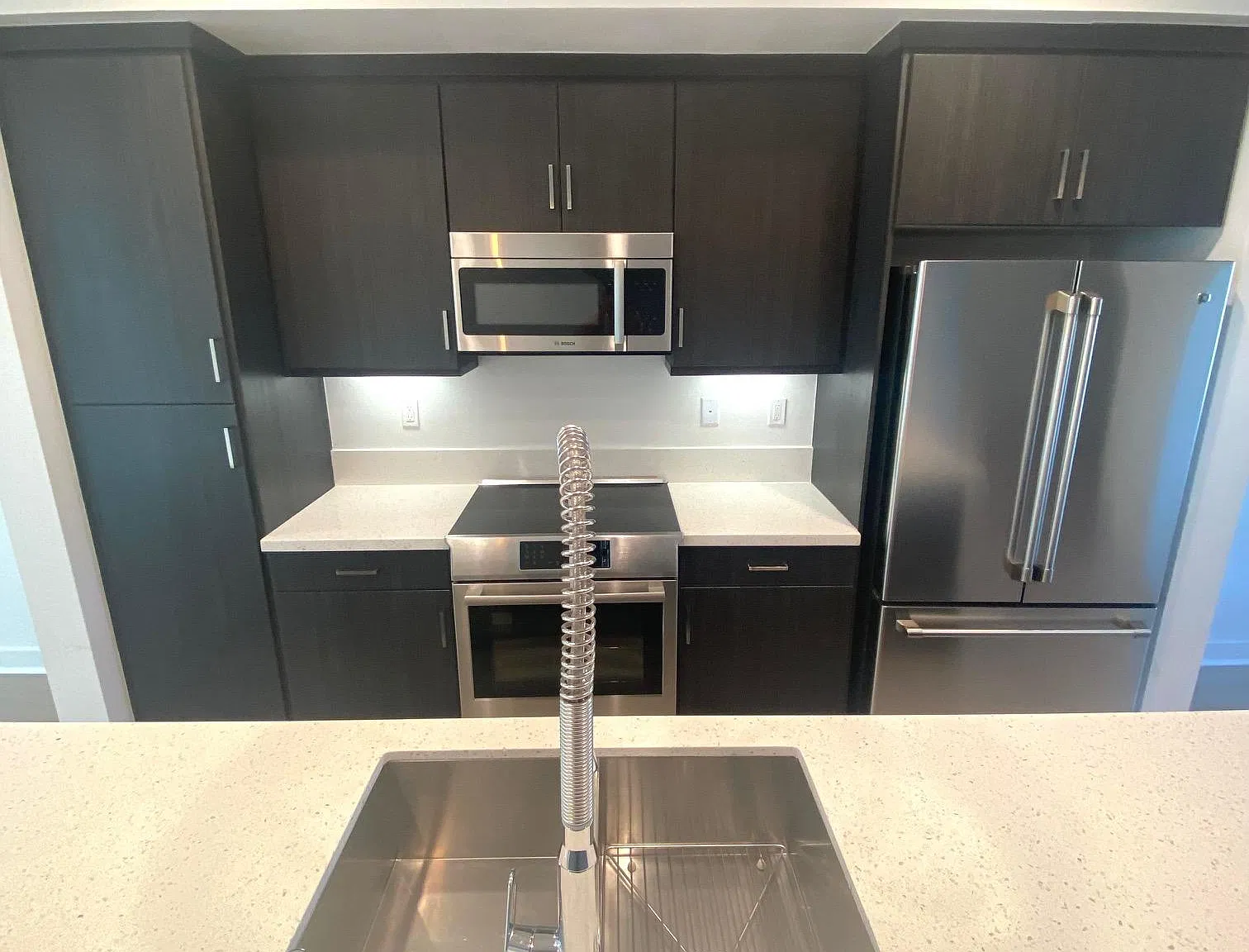 2 bed, 2.5 bath, 1240 sqft, $3,550 — Photo 3