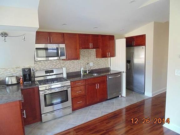2nd image of 1665 Central Ave APT 2