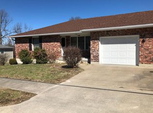 119 W Russell Ave APT B, Warrensburg, MO 64093