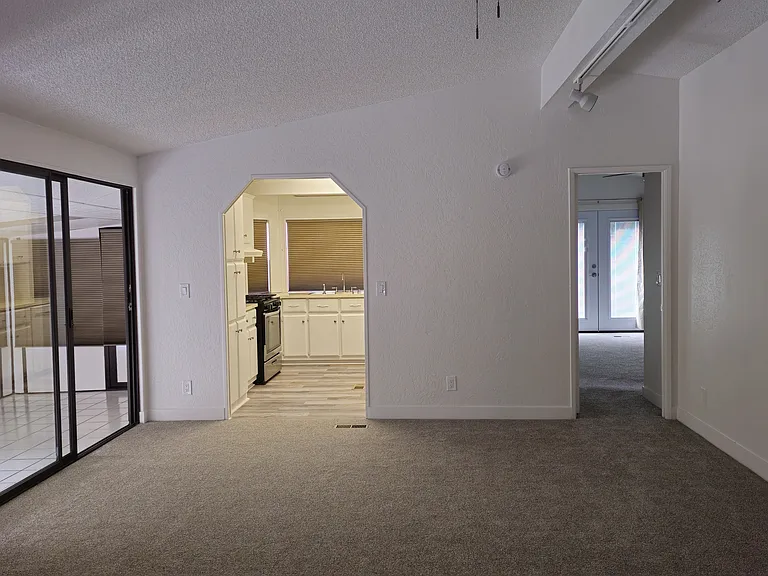 Spacious entry living room