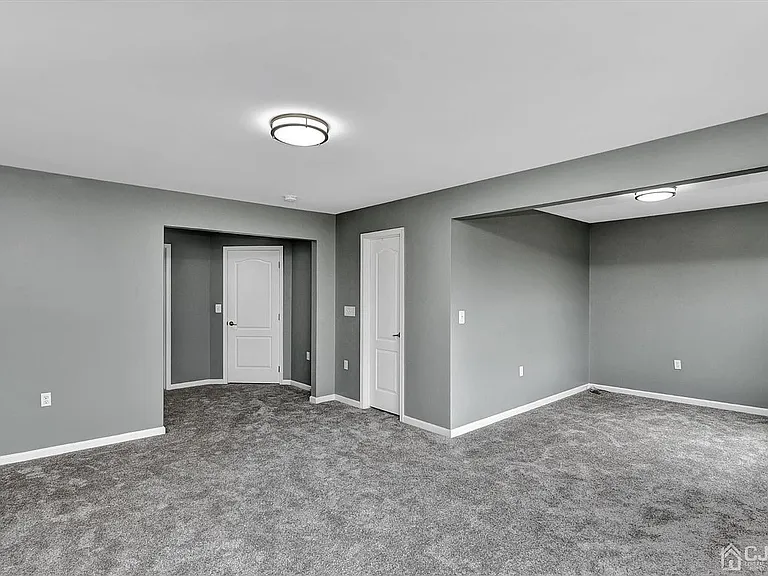 27 Vincent Behan Blvd #27 — Photo 21
