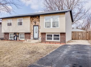 868 Lily Cache Ln, Bolingbrook, IL 60440