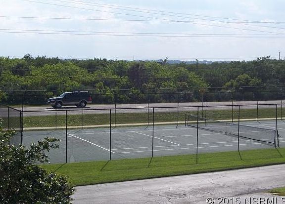 4th image of 4849 Saxon Dr #1030