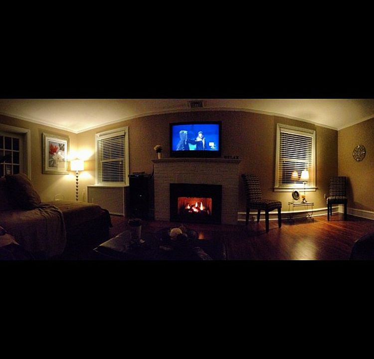 2nd image of 5861 Pine St