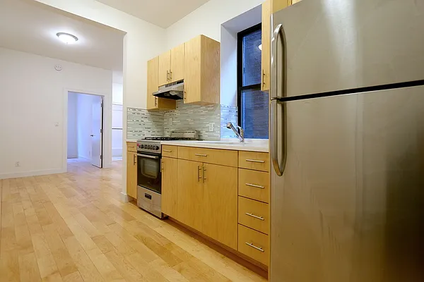 Rented by Compass | media 18