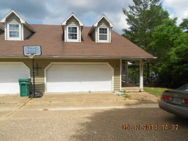 2nd image of 4033 Crystal Lake Dr