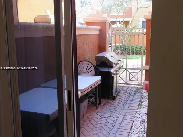 6202 NW 116th Pl APT 443, Doral, FL 33178