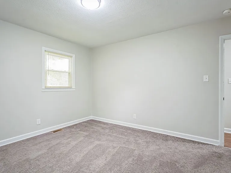 628 McLamb Dr — Photo 21