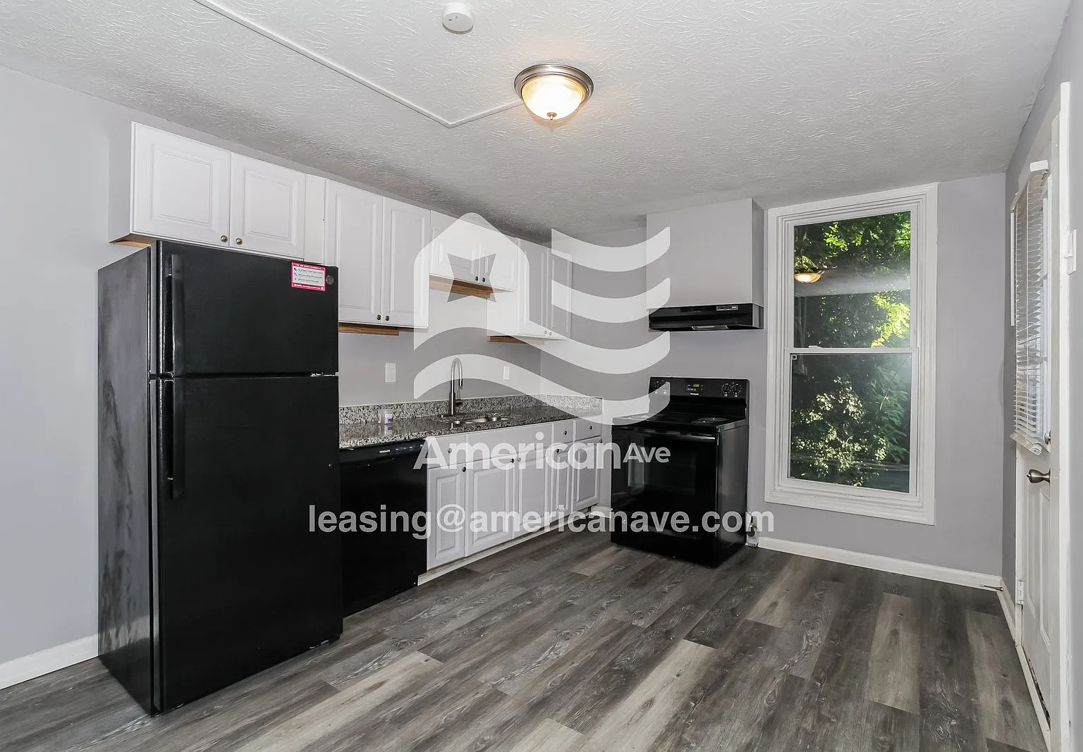 3 bed, 2.0 bath, 1693 sqft, $1,472 — Photo 4