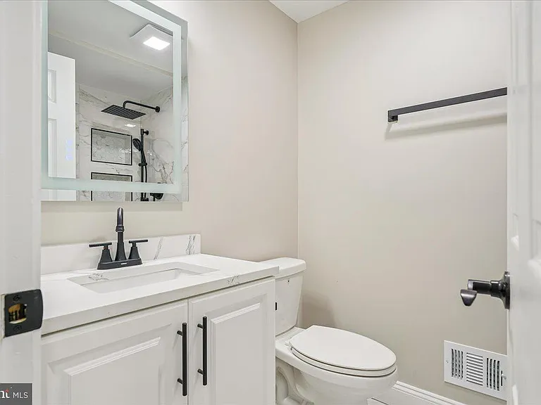 1315 Danberry Dr — Photo 17