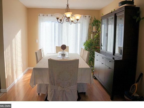 4th image of 101 Knoll Cir E