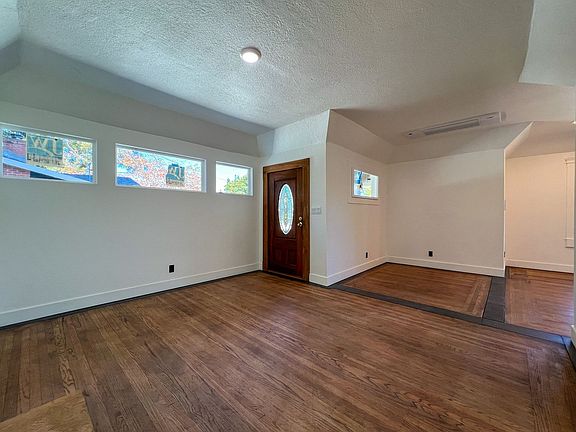 5th image of 143 Lilienthal Ave