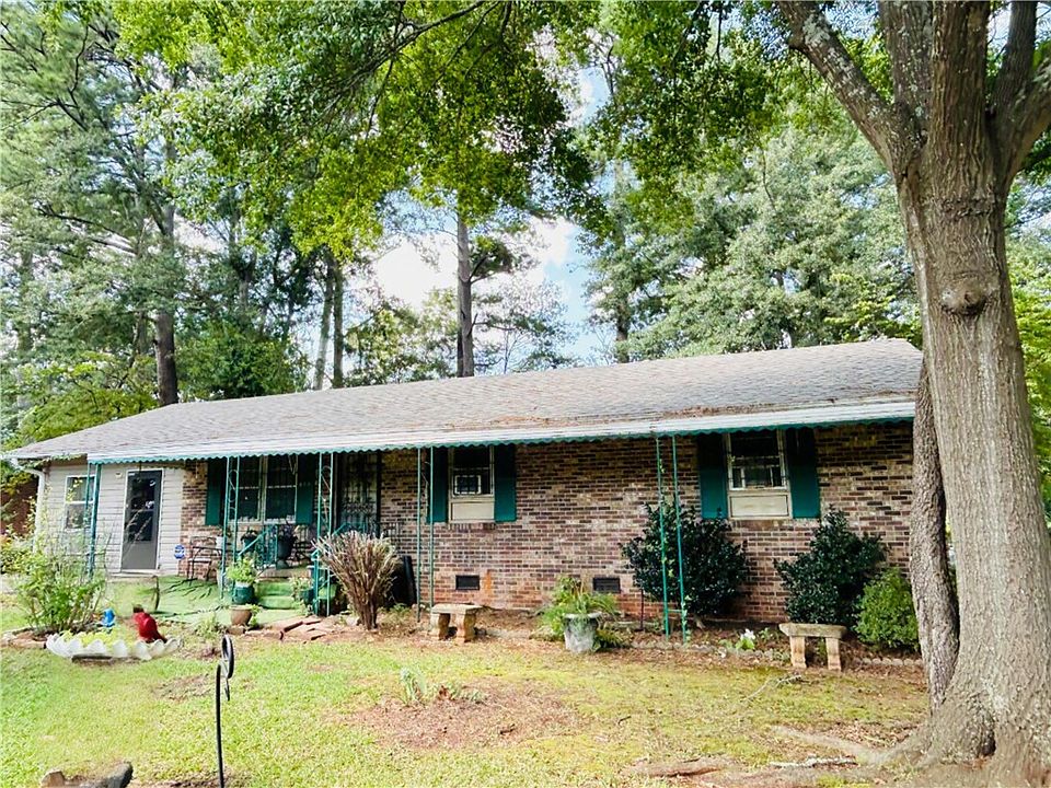 1st image of 608 Leon Dr